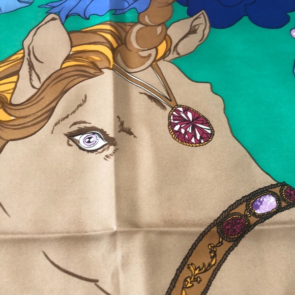 Revillon Paris Vtg Designer Unicorn Silk Scarf - Picture 6 of 8
